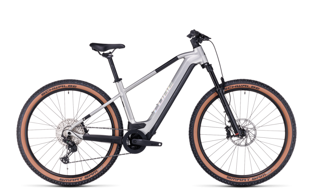 Cube Reaction Hybrid SLX 750